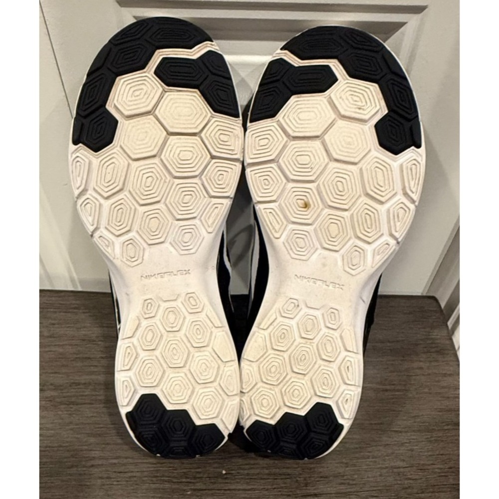 Nike Flex TR 6 Women's Training Shoes Black White Size 7 Athletic Sneakers 83121 - Picture 4 of 6